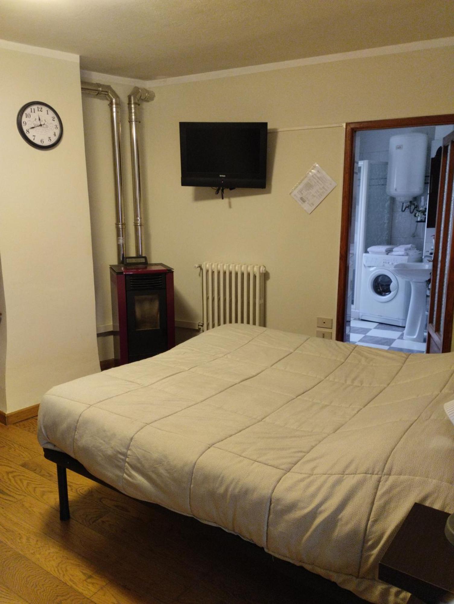 B&B La Marmotta Coazze Phòng bức ảnh